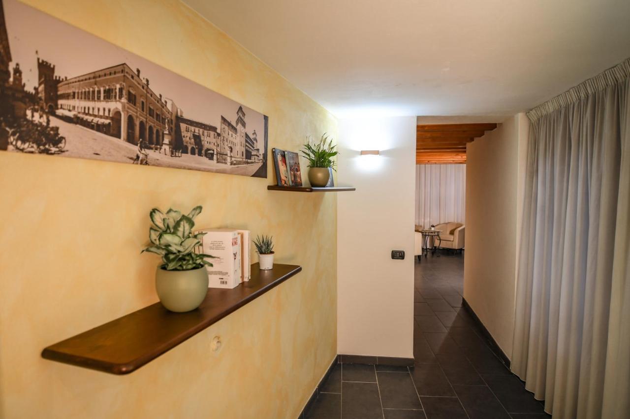 Zen Hotell Ferrara Exteriör bild