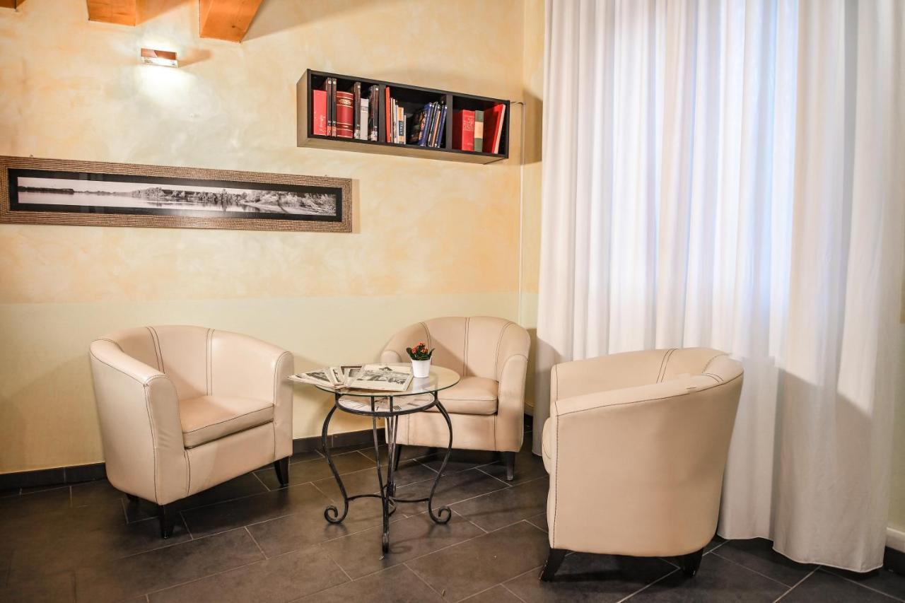 Zen Hotell Ferrara Exteriör bild